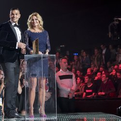 Ingrid Chauvin et Hatem Ben Arfa - Cérémonie NRJ Music Awards 2016