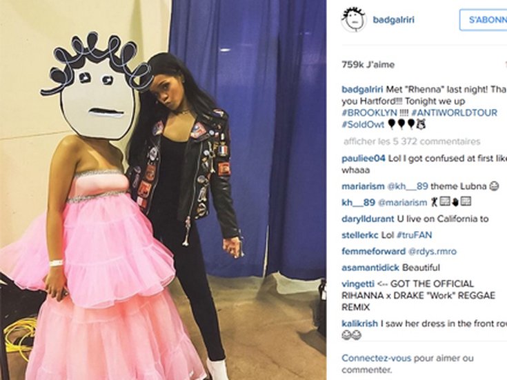 Rihanna et l'une de ses fans dans les coulisses de sa tournée