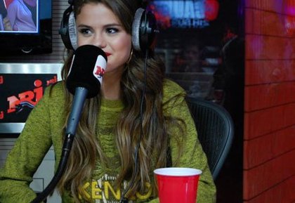Lundi 27 mai avec Selena Gomez et Kev Adams