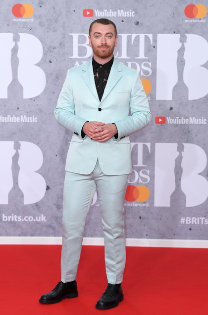 Sam Smith prend la pause lors de la cérémonie des BRIT Awards. Il concourrait pour le prix «Artiste masculin de l’année» face à George Ezra.