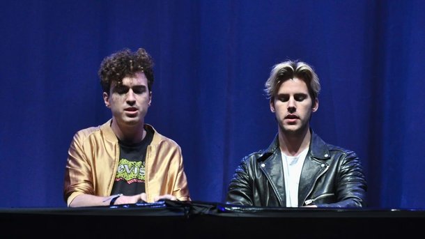 Ofenbach: comment le groupe compose-t-il ses morceaux?