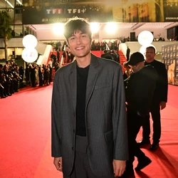 Cameron - Le Tapis Rouge - NRJ Music Awards 2026