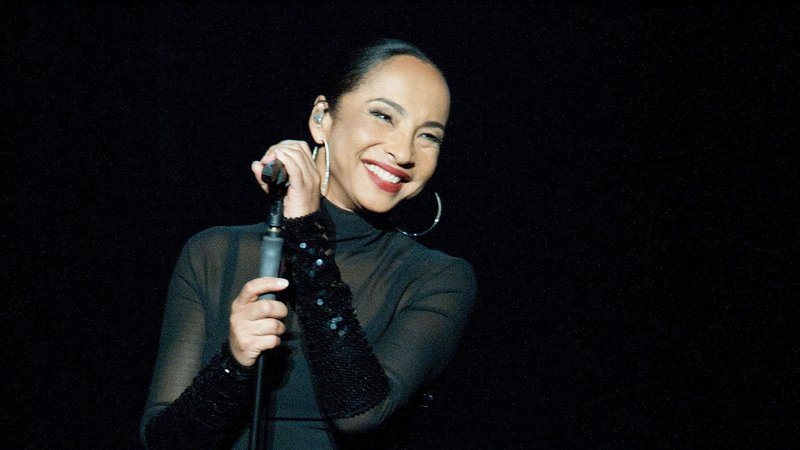 Sade, live