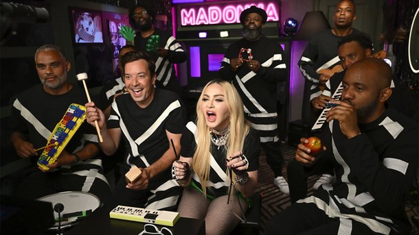 Madonna revisite « Music » avec des instruments pour enfants !