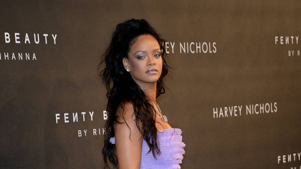 Rihanna remercie Emmanuel Macron pour Mamoudou Gassama