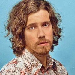 Julien Doré nous tease encore 