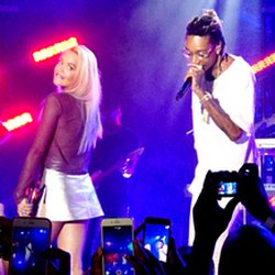 Rita Ora : super sexy sur scène à Los Angeles!