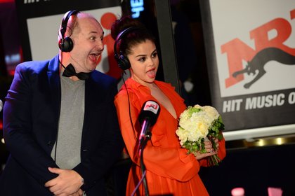 Selena Gomez à Paris chez Cauet