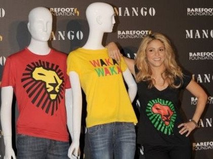 Shakira et ses teeshirts mango