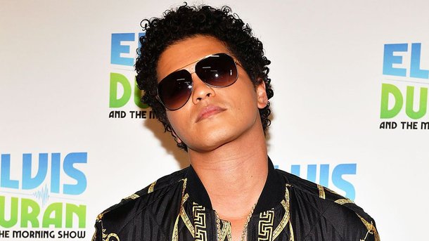 Bruno Mars : qui est sa compagne Jessica Caban ?