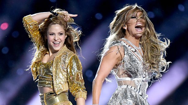 Jennifer Lopez dévoile la vidéo de son cours de booty shake à Shakira au Super Bowl!