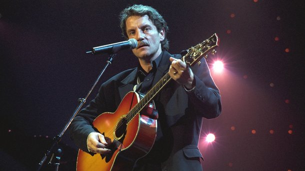 Quand Francis Cabrel chante "Je l'aime à mourir" en espagnol