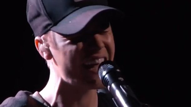 Justin Bieber: découvrez son incroyable performance pour la finale de The Voice!