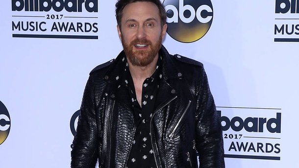 David Guetta parle de son album et de sa "rivalité" avec Calvin Harris!