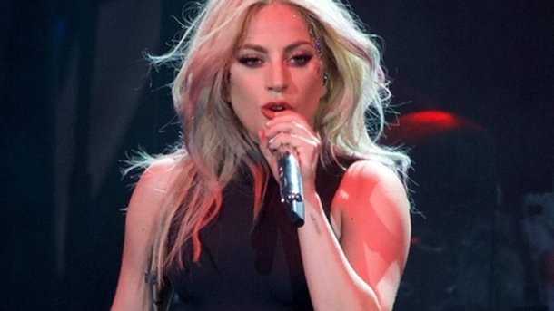 Lady Gaga invite encore ses fans sur le tournage d'«Une étoile est née»