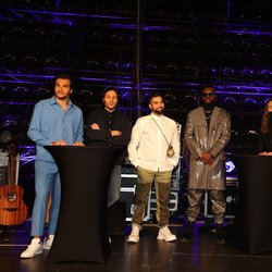 Amir, Vianney, Kendji Girac, Gims, Julien Doré et Dadju - Backstage NRJ Music Awards Paris Edition