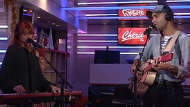 Ycare & Axelle Red interprètent leur titre «D'autres que nous» en live sur Chérie FM