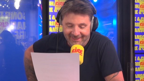 Philippe Lellouche redevient journaliste pour Rire & Chansons - Et c'est hilarant !