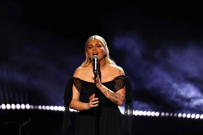 Louane - Cérémonie des NRJ Music Awards 2021