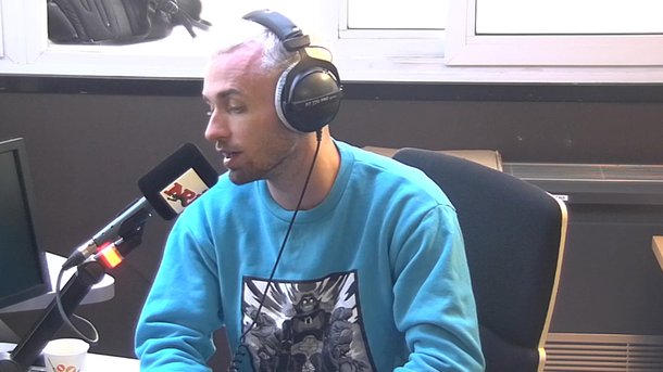 Squeezie dit tout sur son premier album chez Manu dans le 6/10 sur NRJ !