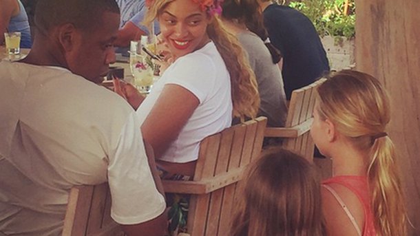 Beyoncé et Jay Z : en amoureux à Hawaii!