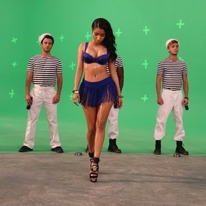 Nicki Minaj: Shooting pour Myx Fusions Moscato