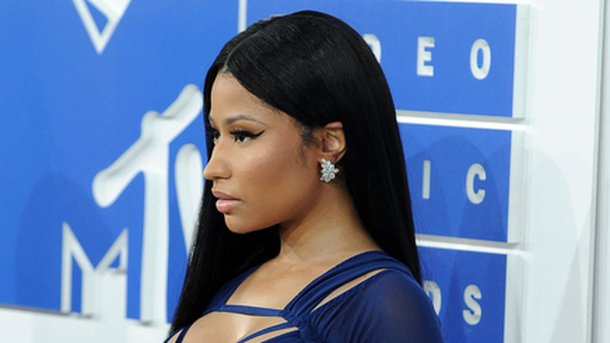 Nicki Minaj a doublé Taylor Swift dans les charts!