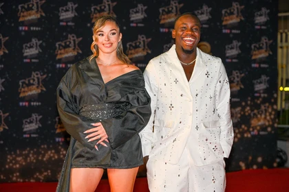 Emma et Jungeli - Le Tapis Rouge - NRJ Music Awards 2026