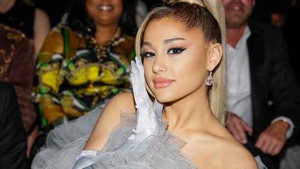 Ariana Grande donne les dates du clip de «34+35» et de la réédition de «Positions»