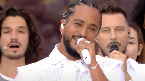 JO de Paris 2024 : Slimane partage les coulisses de son concert de pré-ouverture