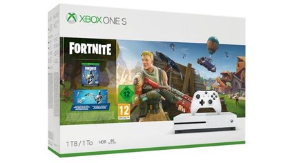En plus d'avoir vendu des packs Xbox One Fortnite, Microsoft s'inspire du côté "multiplateforme" du jeu d'Epic pour étendre la portée de son Xbox Live.
