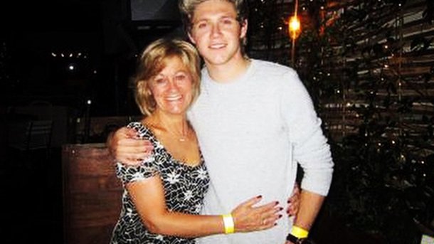 Niall Horan partage une adorable photo avec sa mère!