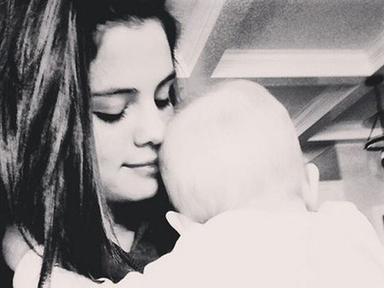 selena-gomez-c-instagram
