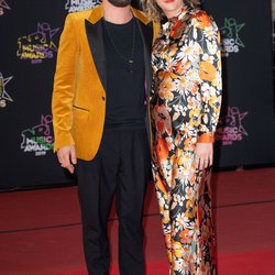 Claudio Capéo et sa femme - Montée des Marches NRJ Music Awards 2019
