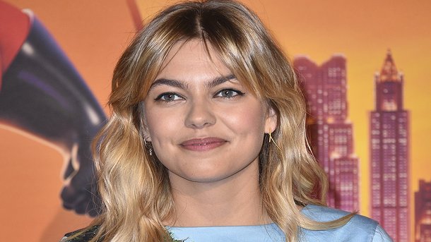Louane maman: ses premières confidences sur sa fille Esmée