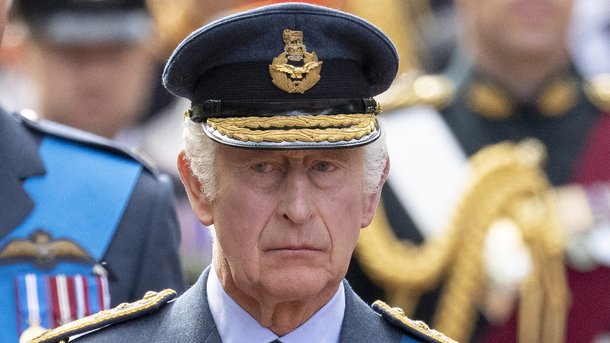 Les infos du Réveil Chérie : Lacets repassés, repas millimétrés... Les exigences très stricts de Charles III