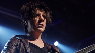 Indochine : leurs albums qui ont cartonné