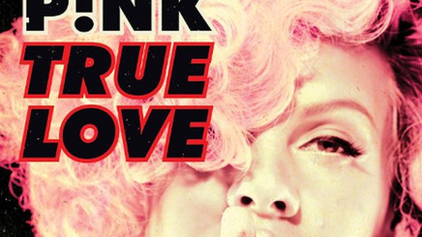 Pink dévoile la pochette de « True Love »