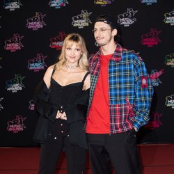 Angèle et Roméo Elvis - Montée des Marches NRJ Music Awards 2019