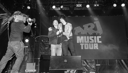 Cauet et Julian Perretta - NRJ Music Tour Roubaix 2016