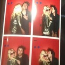 Kesha: moi entrain de malmener mon nouveau meilleur ami grimmers