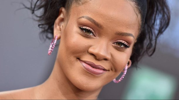 Insolite: découvrez le jeu que les fans de Rihanna ont inventé sur Twitter