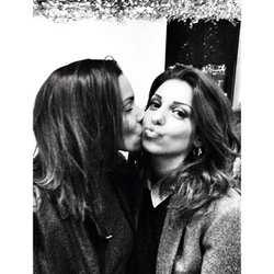 Shy'm poste cette photo avec TAL pour faire taire les rumeurs sur une prétendue rivalité
