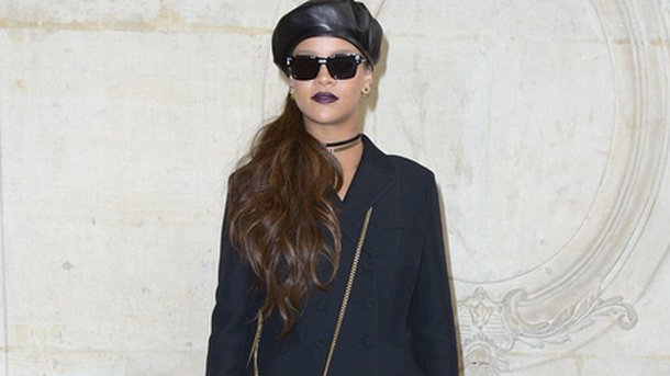Rihanna débarque à Paris pour le défilé Dior