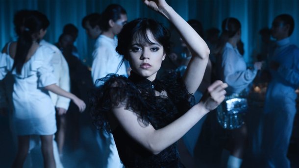 « Mercredi » : Jenna Ortega a des regrets sur la scène mythique de la danse