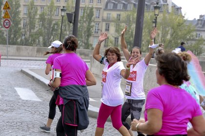 La team Fitnext/Chérie FM lors de la Parisienne