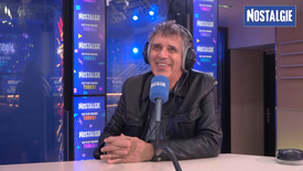 Julien Clerc dévoile "Une vie" et ses anecdotes savoureuses avec Gainsbourg, Renaud et Johnny