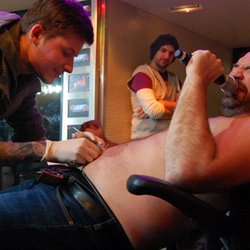 Mardi 15 janvier 2013 : Jeff se fait piercer !