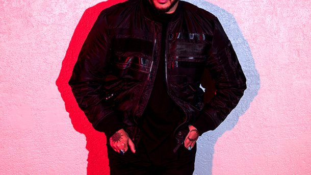 Slimane présente son nouveau single, «Luna»