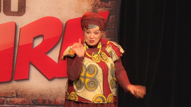 Samia Orosemane aux Open du rire de Rire & Chansons